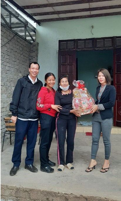 Trao quà Tết Tân Sửu 2021